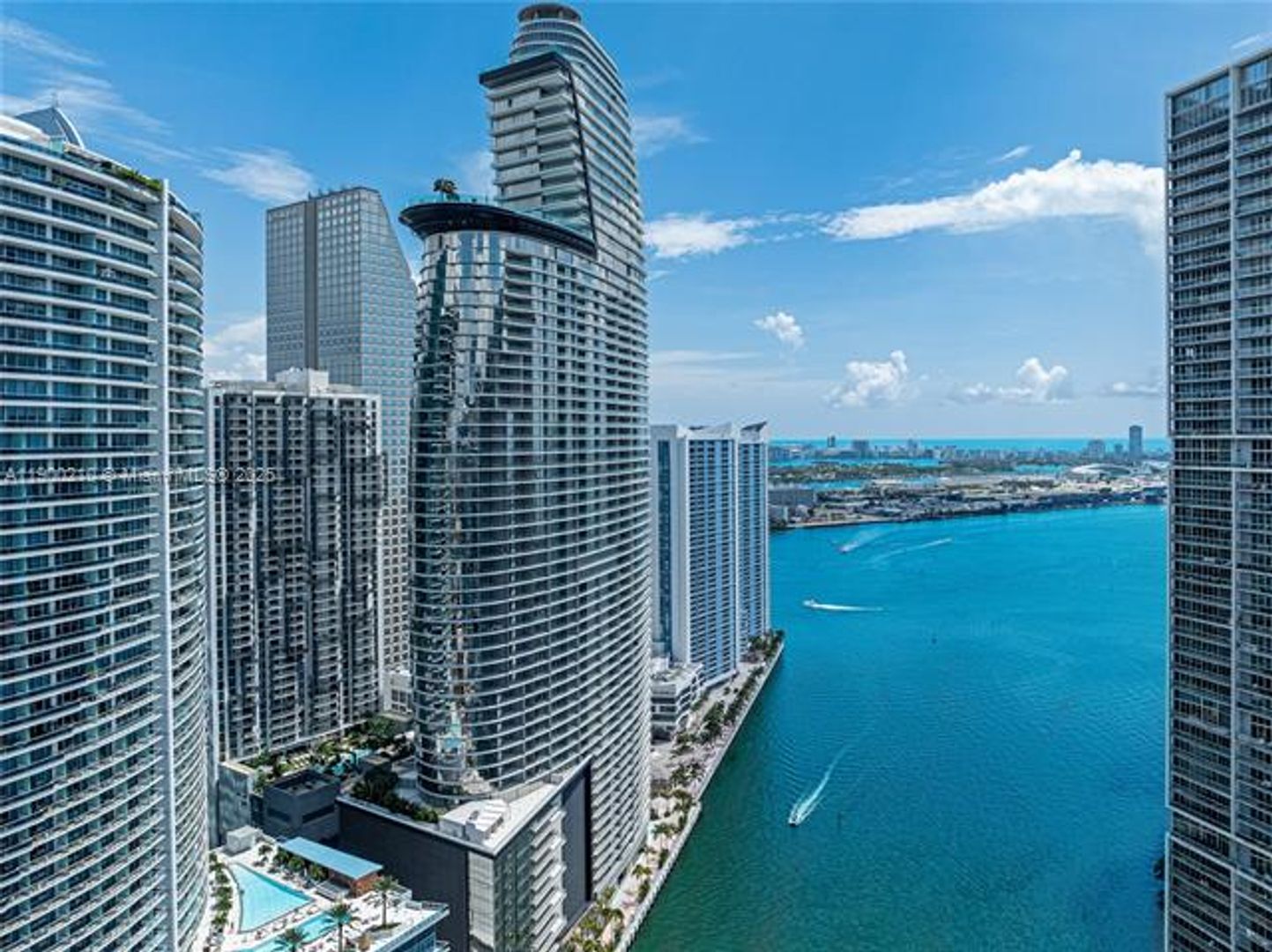 MIAMI Apartment: 300 Biscayne Blvd Way unit 4509