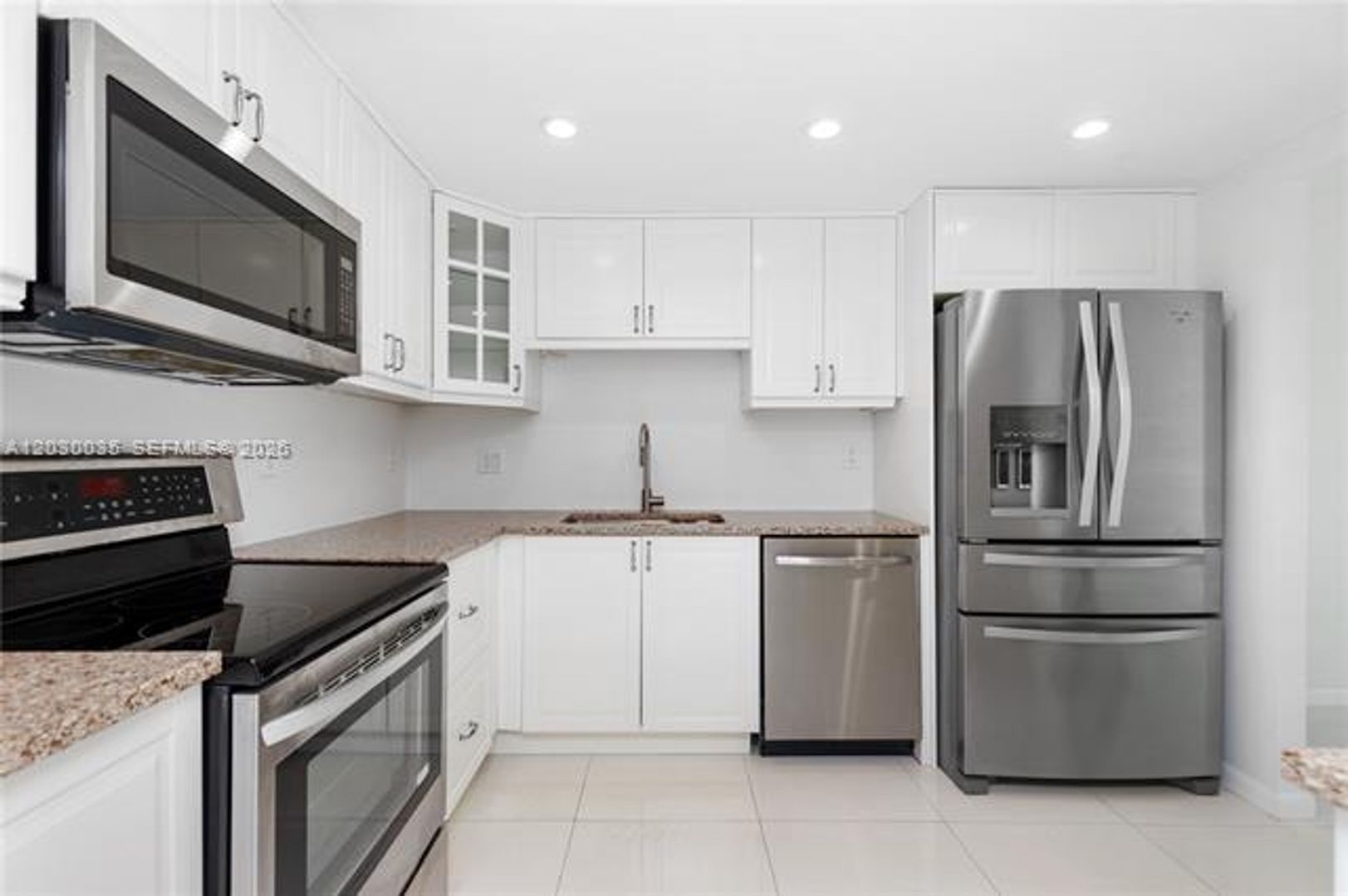 Key Biscayne Condo: 210 Sea View Dr cu-207