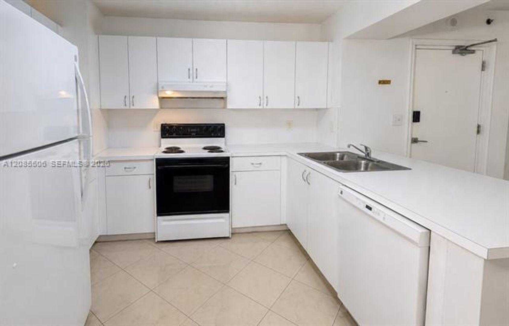Miami Condo: 104 SW 9th St cu-1403