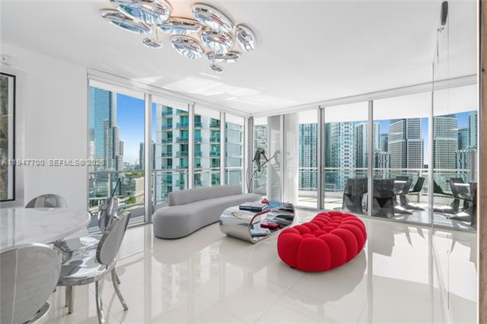 MIAMI Apartment: 90 SW 3rd St unit 2204