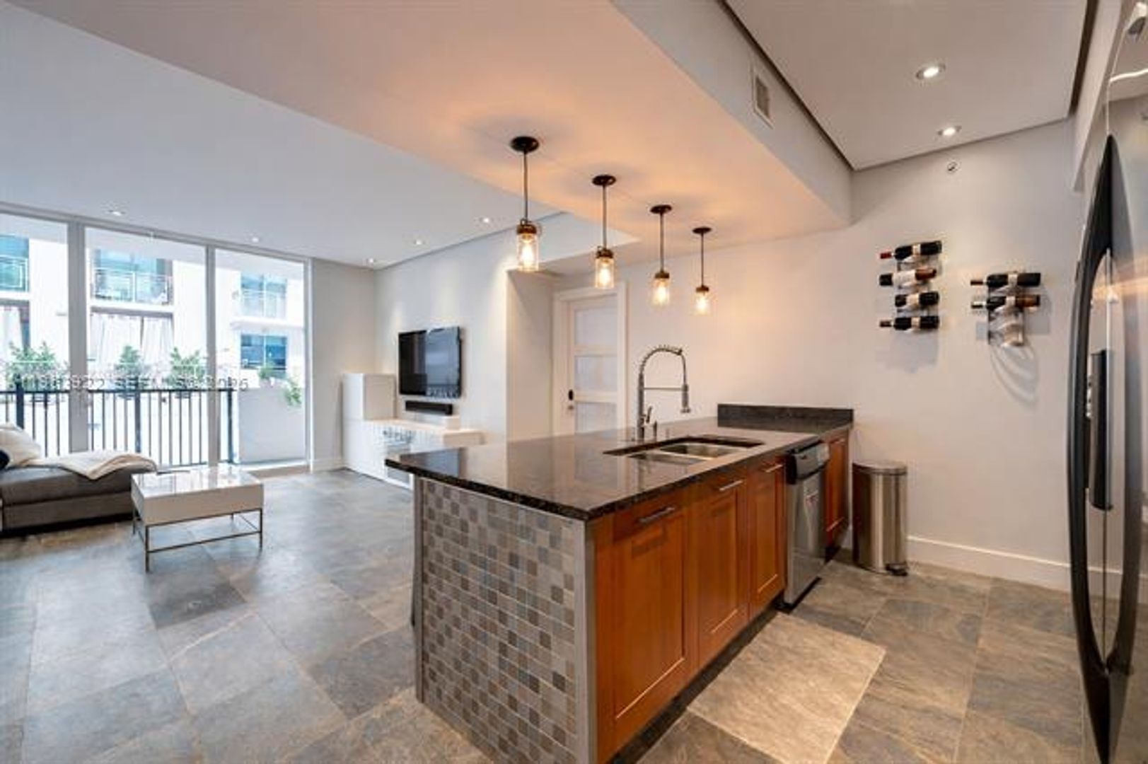 CORAL GABLES Apartment: 4100 Salzedo St # 509