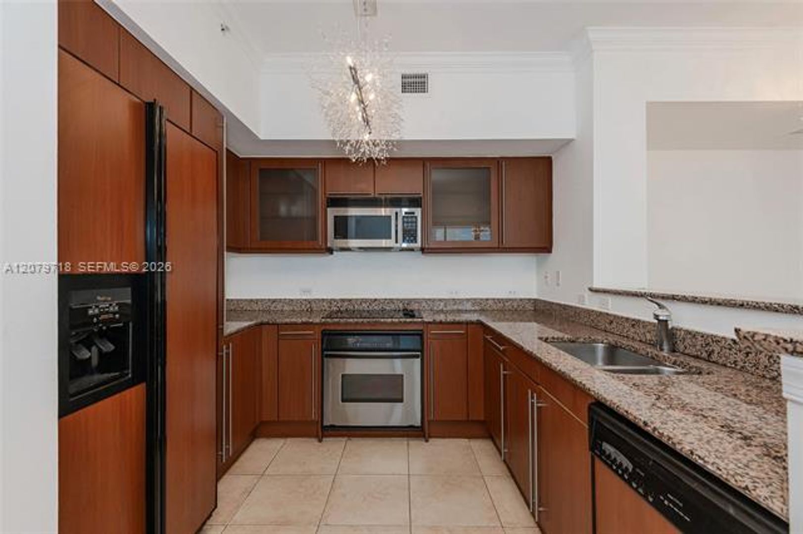 Hallandale Beach Condo: 2080 S Ocean Dr cu-MPH09