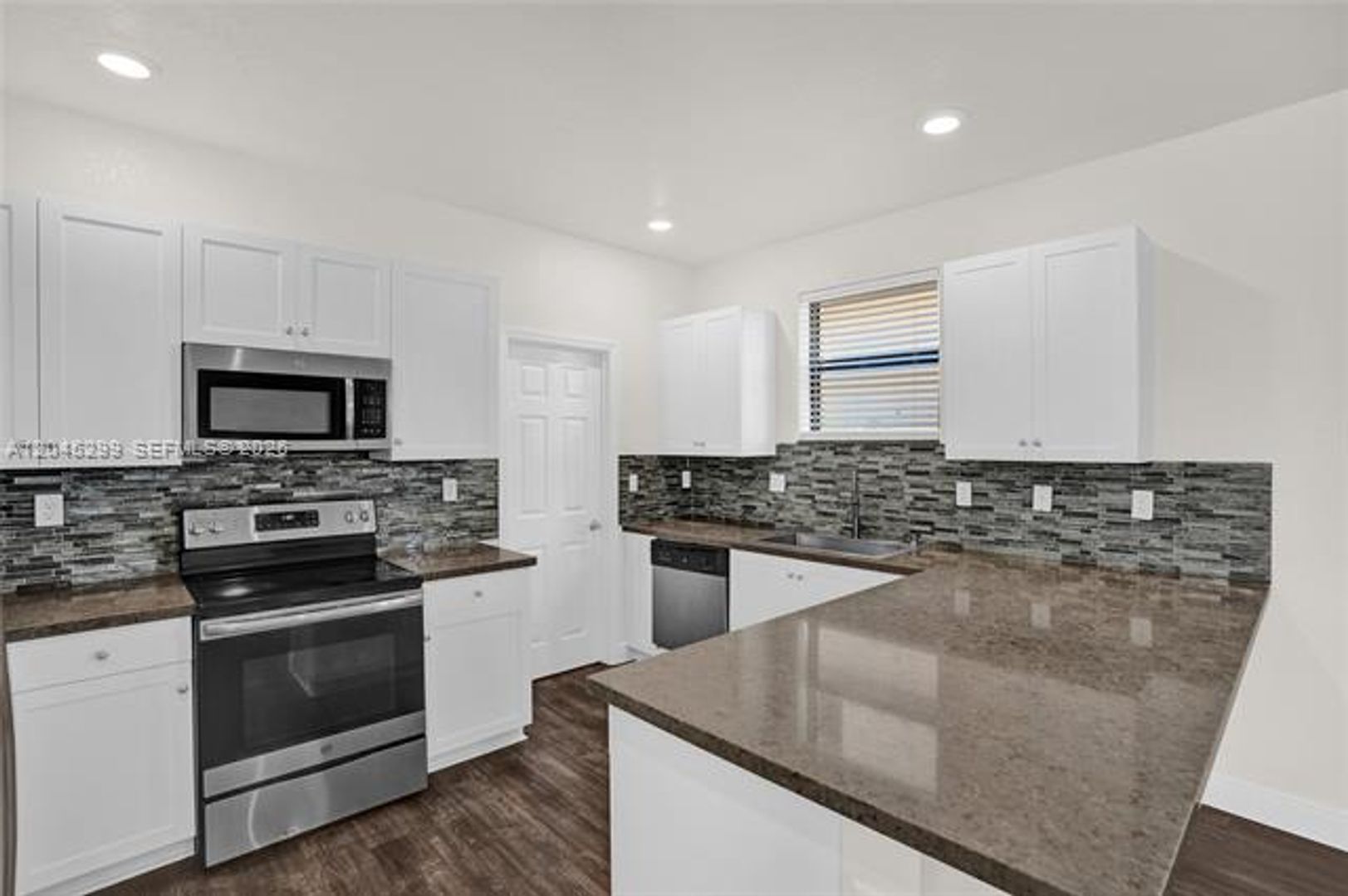 Homestead House: 2502 NE 1st St