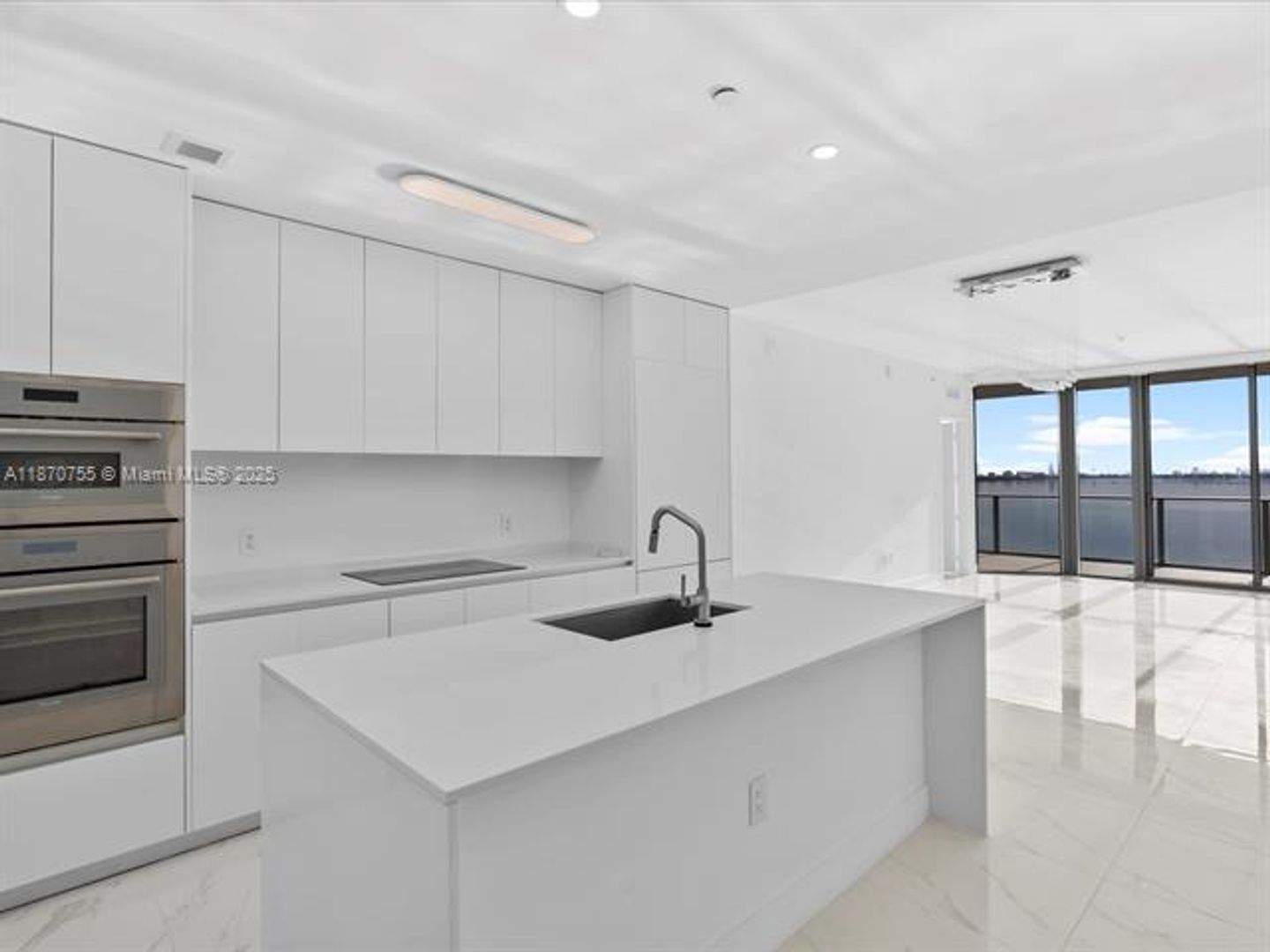 MIAMI Apartment: 700 NE 24th St unit 503