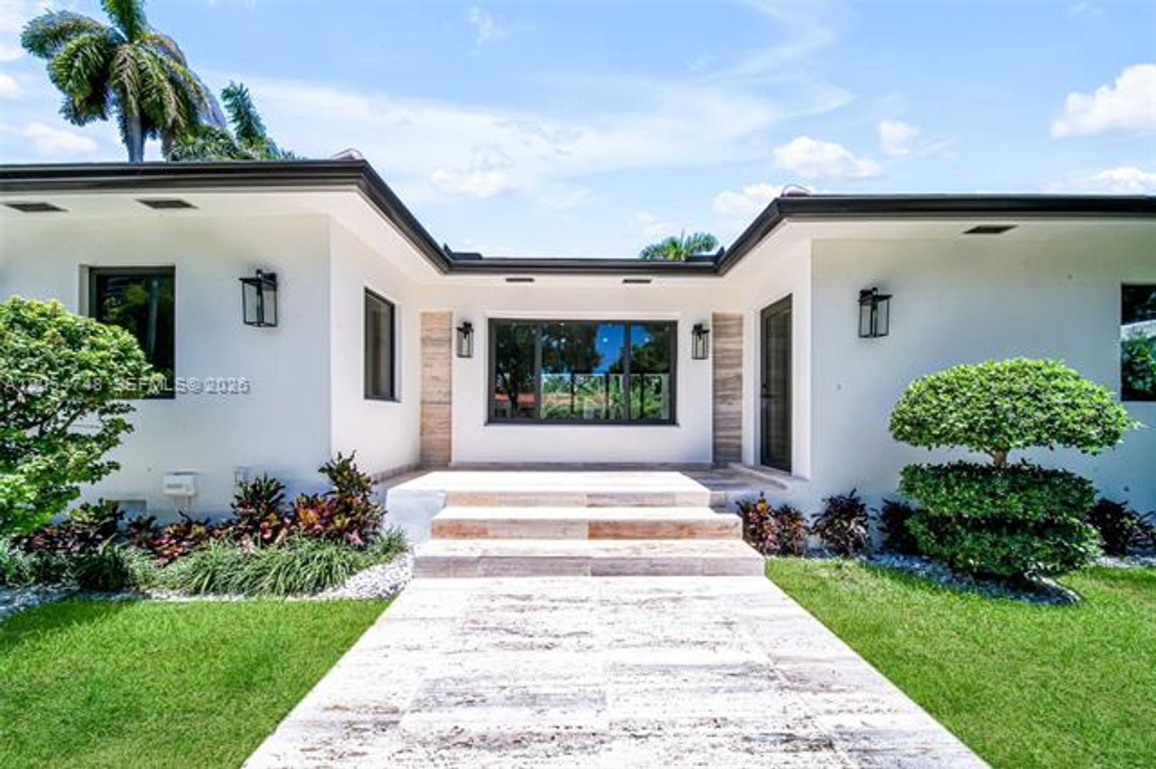 Miami House: 899 NE 71st St # 899
