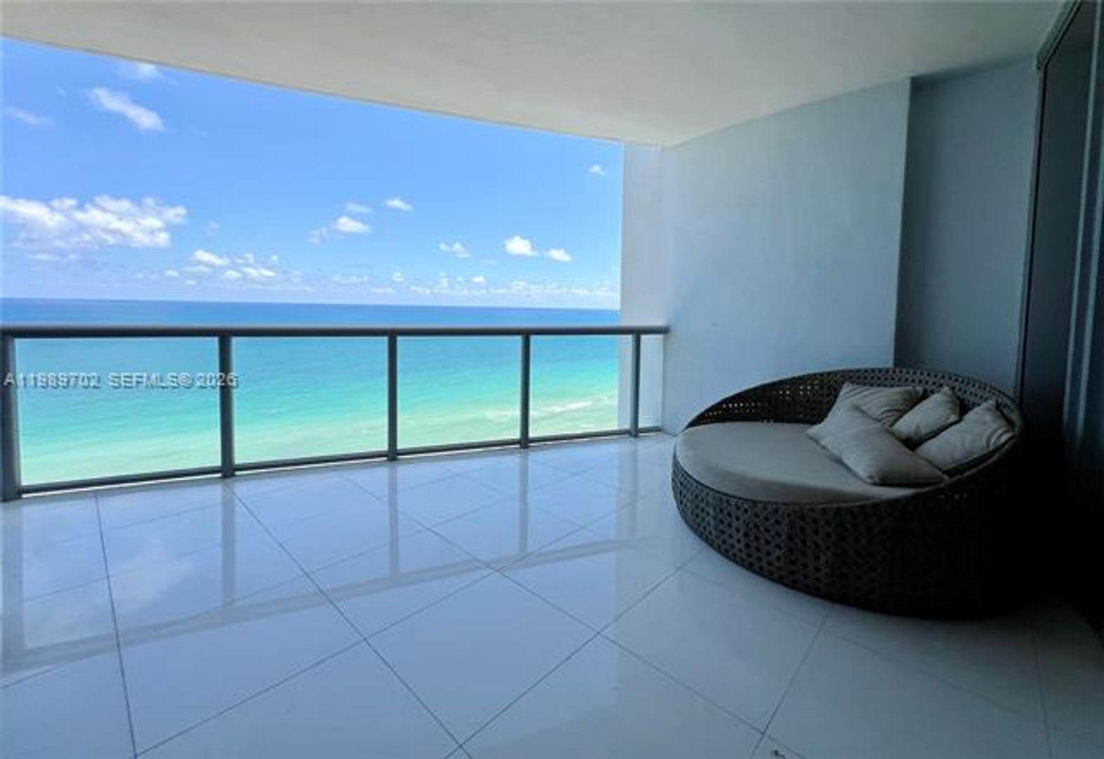 Sunny Isles Beach Condo: 17121 Collins Ave # 1905