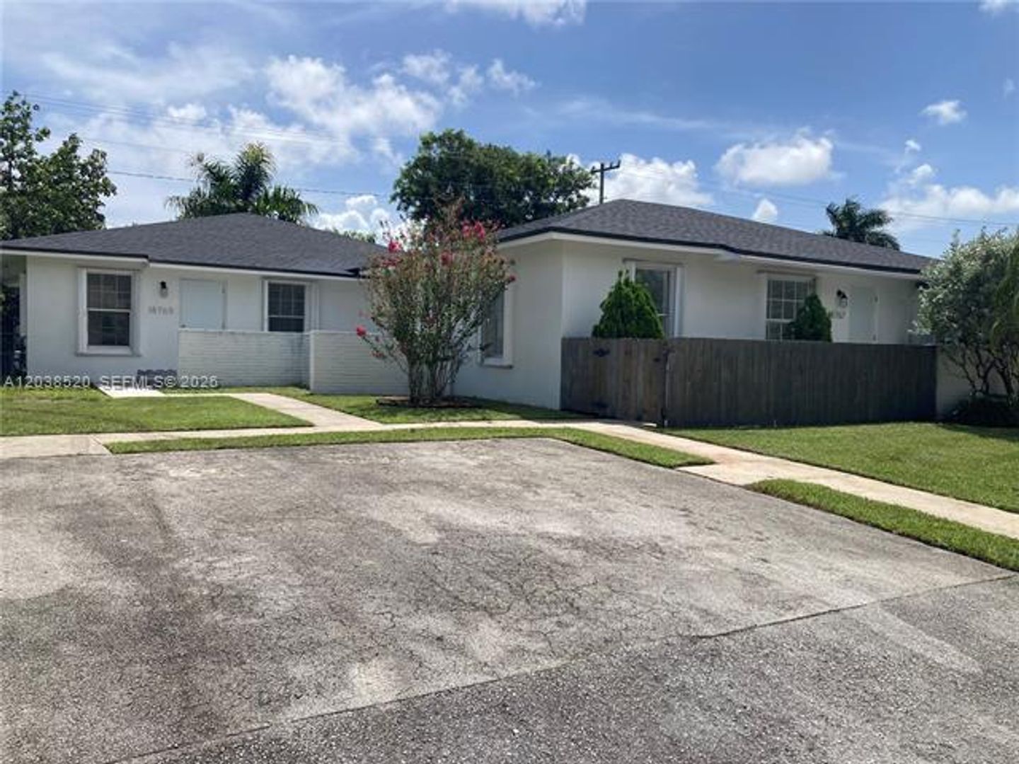 Cutler Bay Apartment: 18765 SW 100th Ave