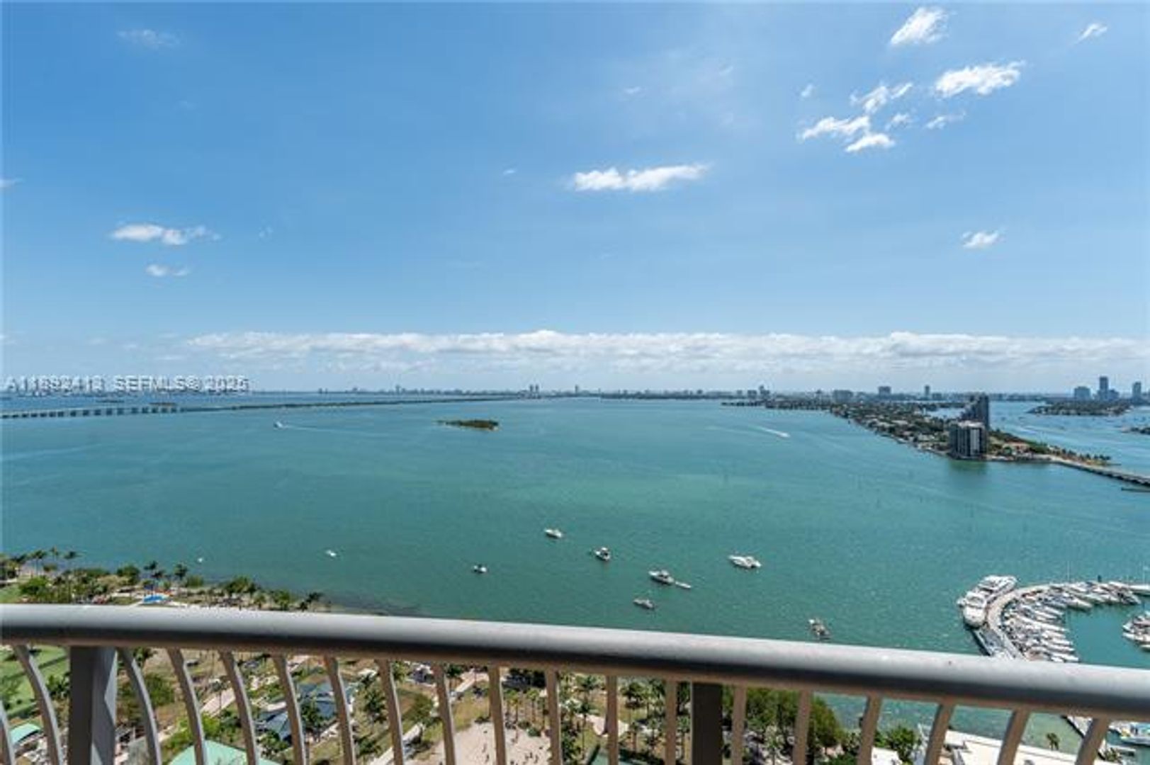 MIAMI Apartment: 1750 N Bayshore Dr # 3001