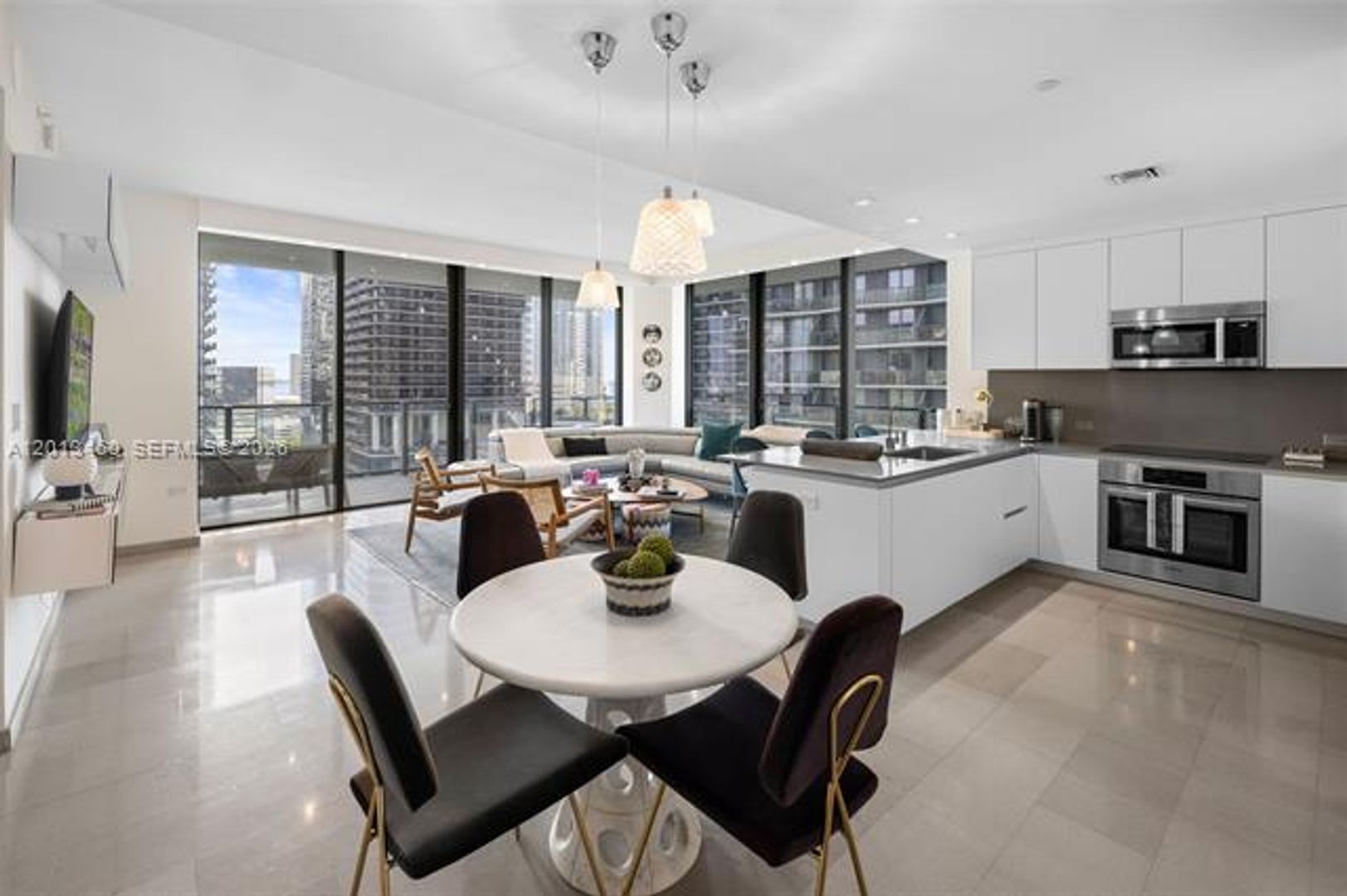 Miami Condo: 88 SW 7th St cu-1201
