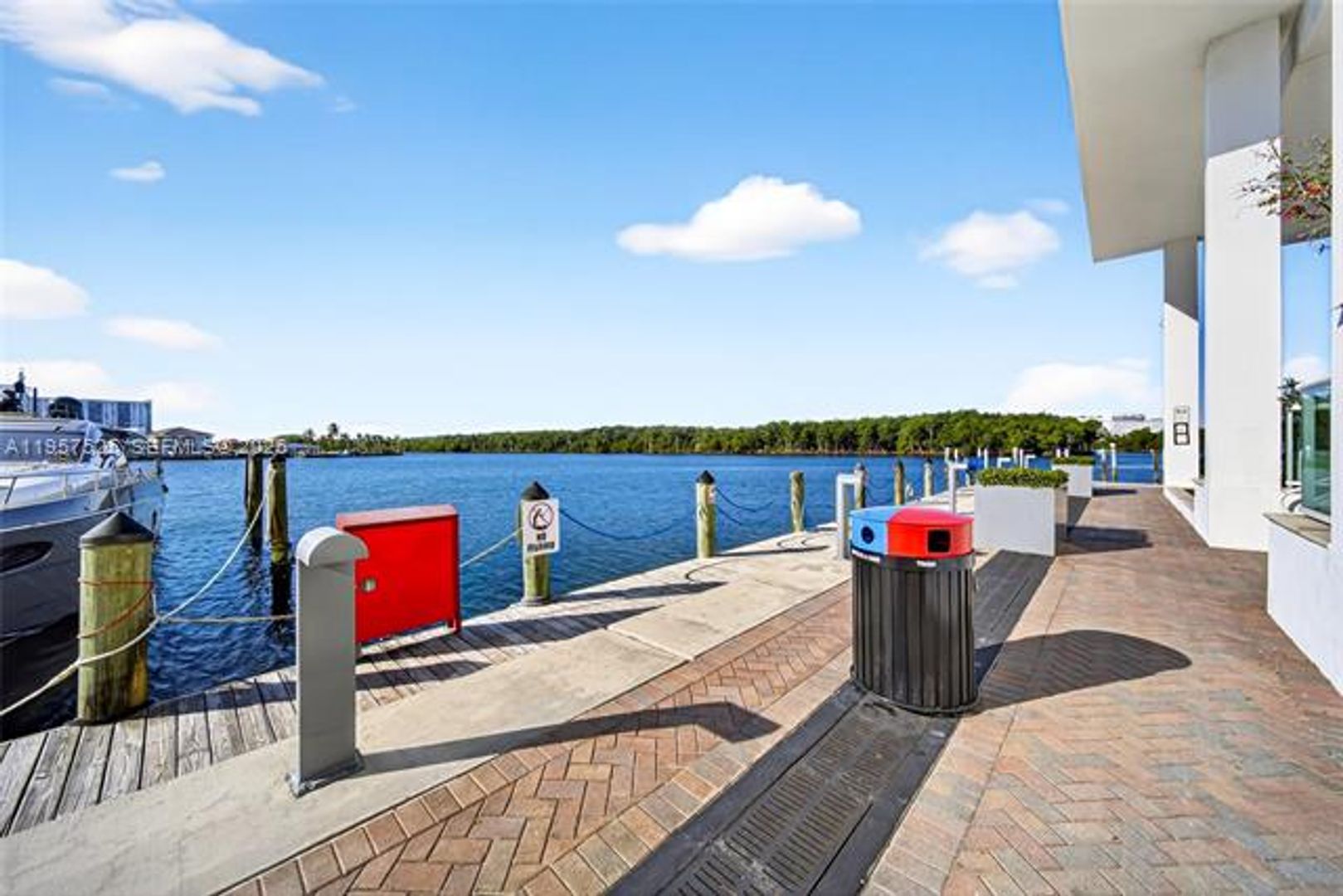 SUNNY ISLES BEACH Apartment: 400 Sunny Isles Blvd # 102