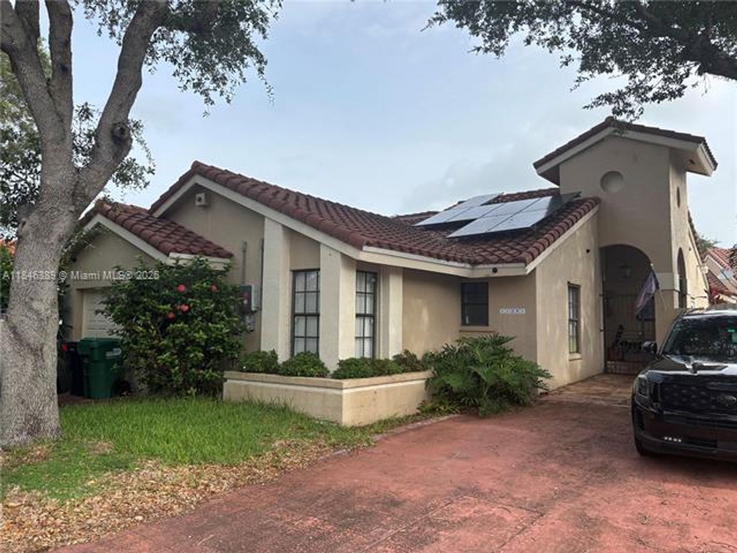 MIAMI House: 11391 SW 74th Ter #0