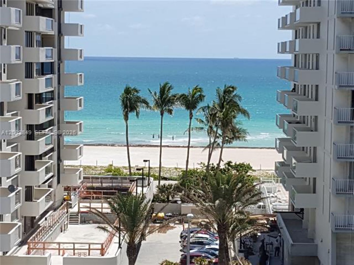 Miami Beach Condo: 5700 Collins Ave # 8A