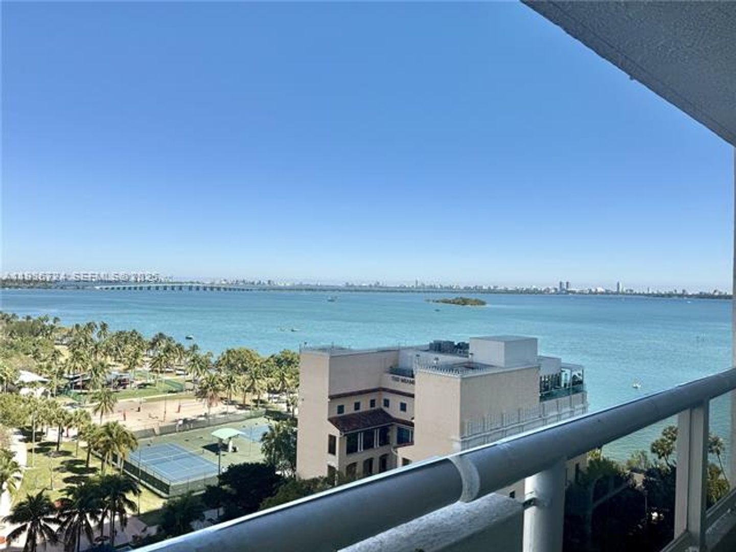 MIAMI Apartment: 1717 Bayshore Dr Apt # A-1548