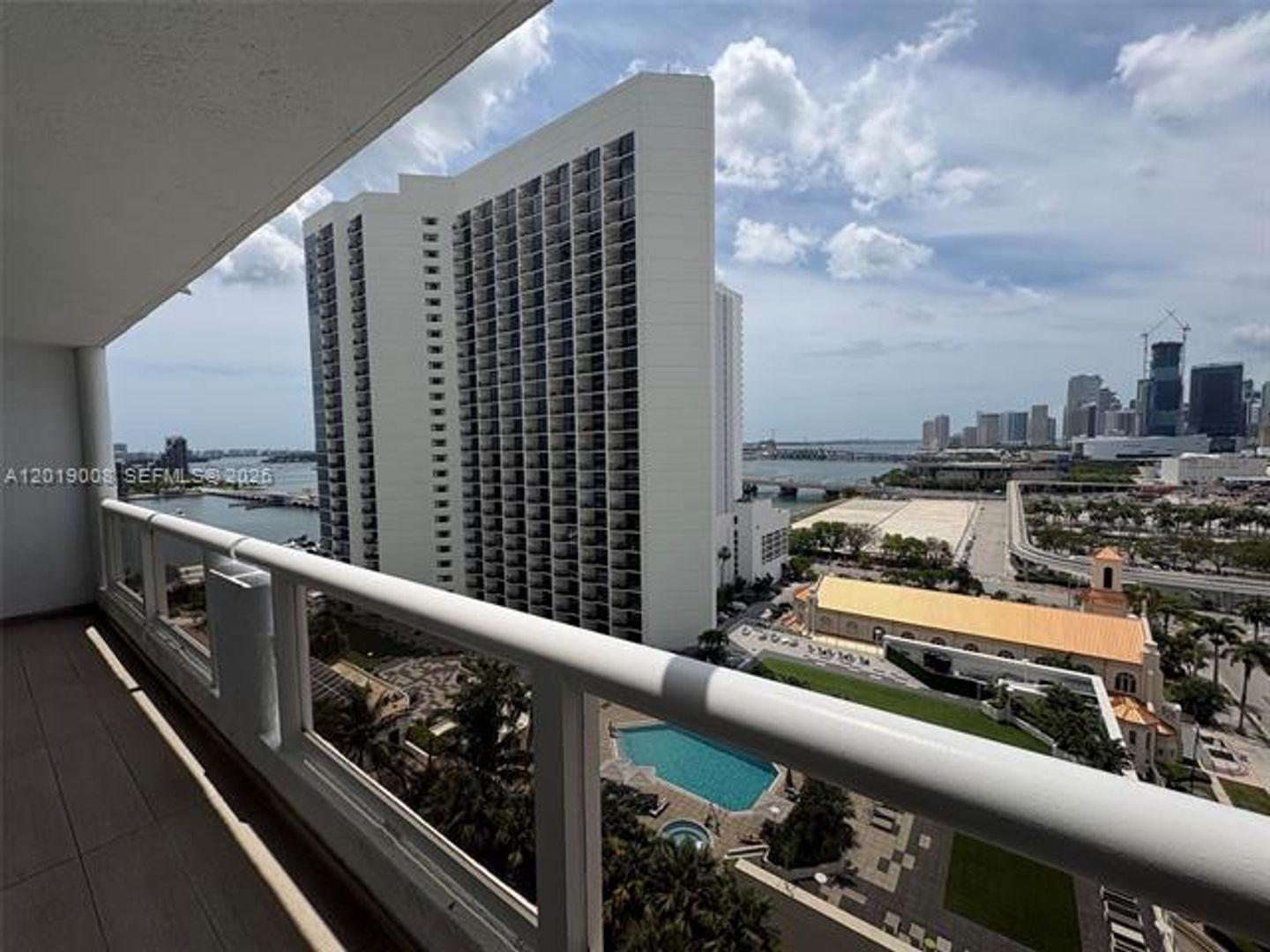 Miami Condo: 1717 N Bayshore Dr # A-2054