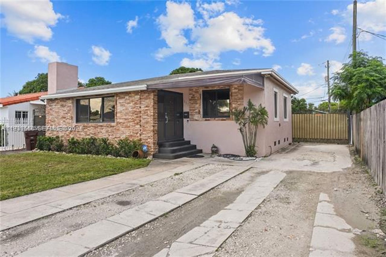 HIALEAH House: 117 W 34th St