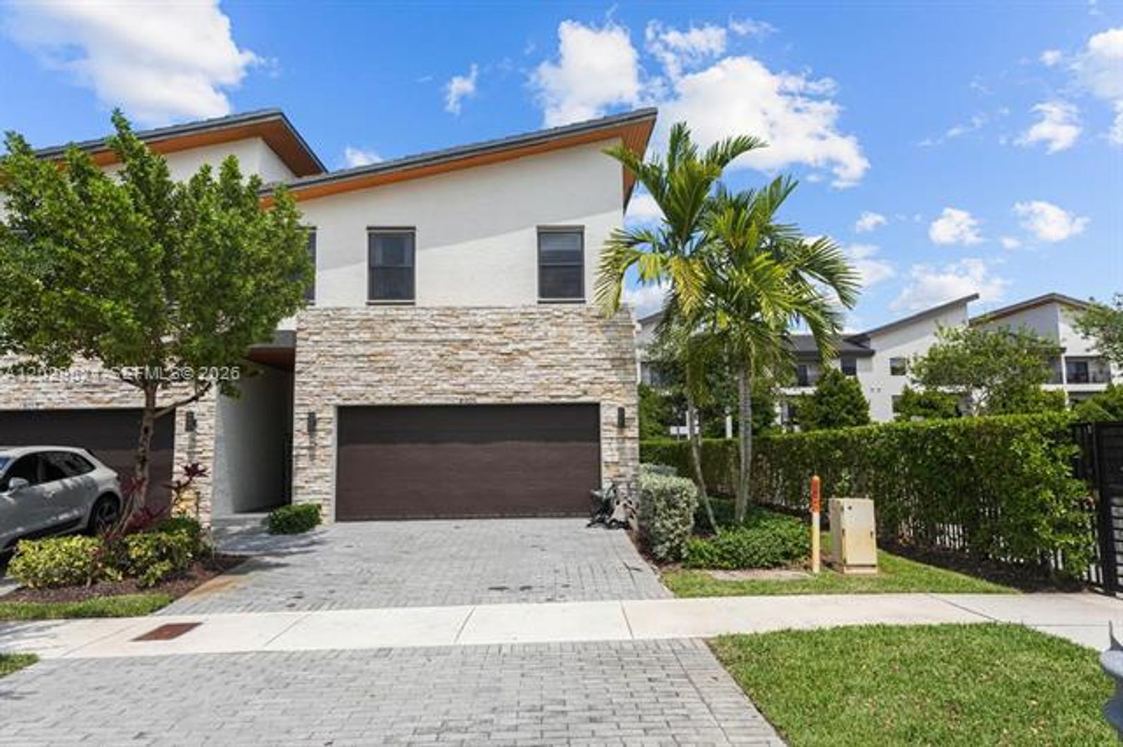 Doral Townhome: 8005 NW 104th Ct