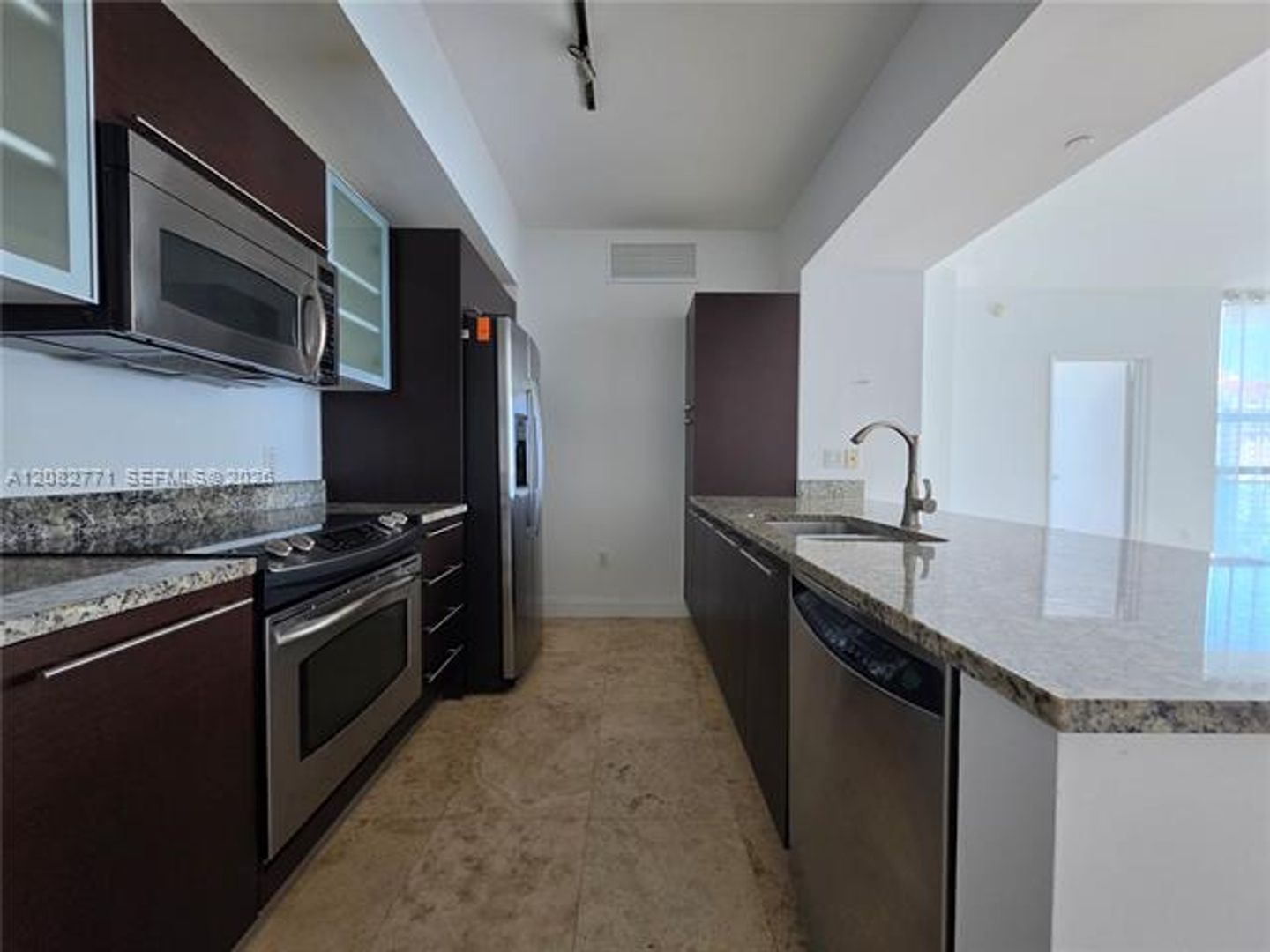 Miami Condo: 951 Brickell Ave cu-2510