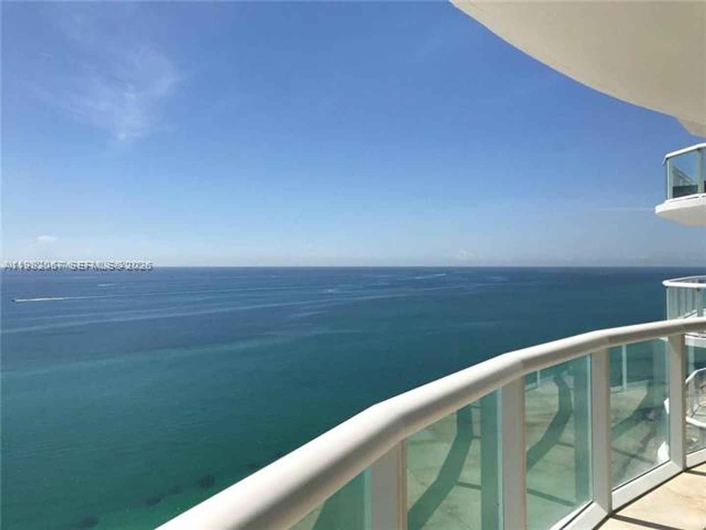 MIAMI BEACH Apartment: 6365 Collins Ave appt 3802