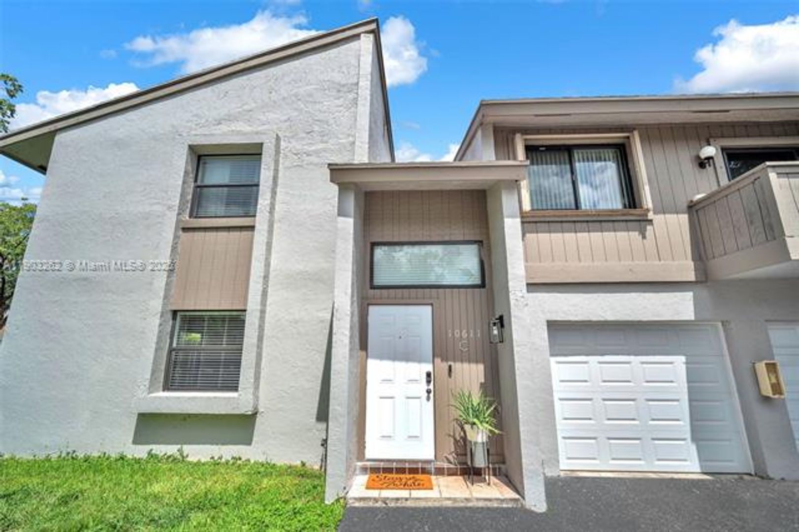 MIAMI Apartment: 10611 SW 113th Pl unit 93-C