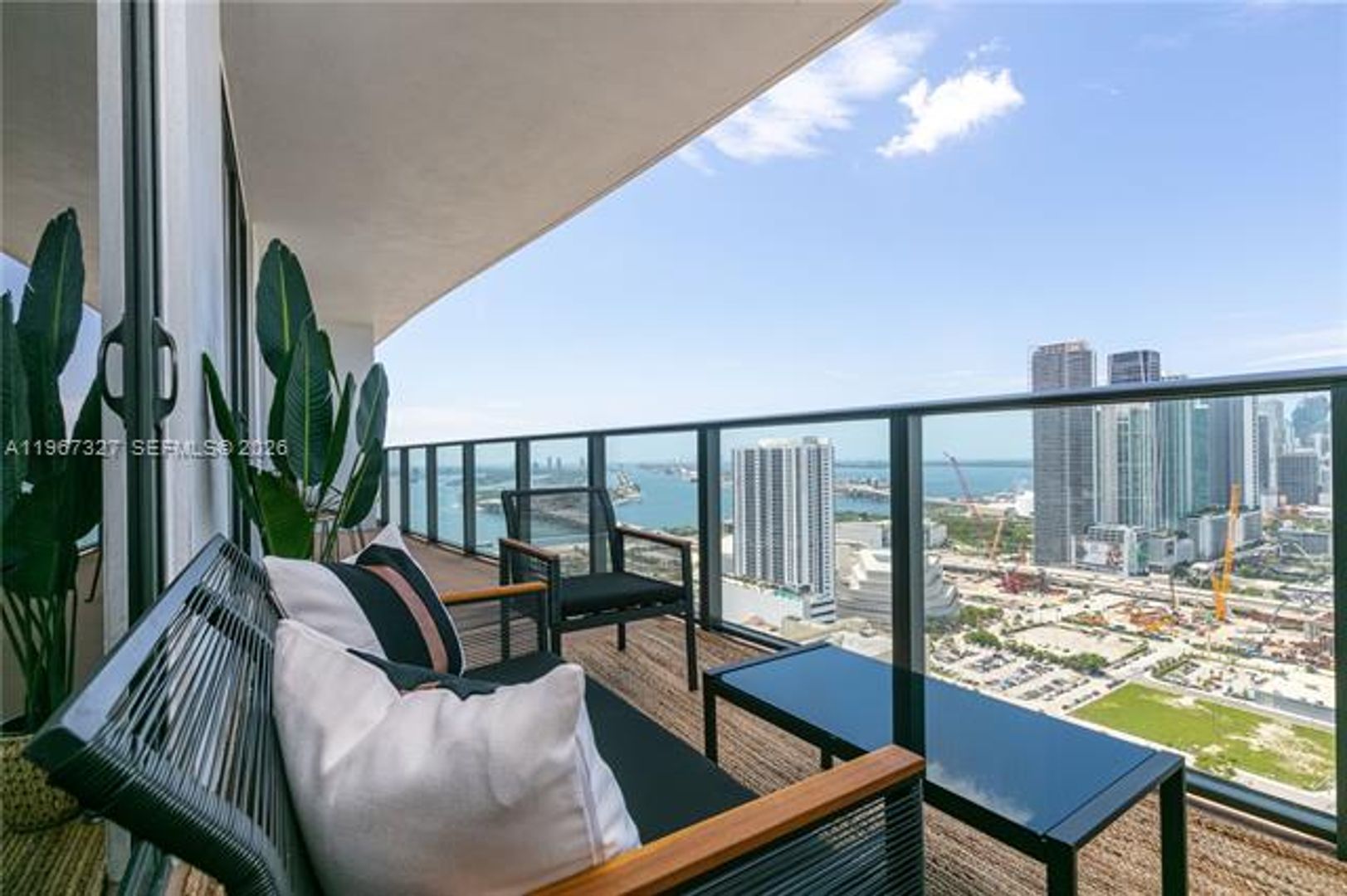 MIAMI Apartment: 1600 NE 1st Ave # 3609