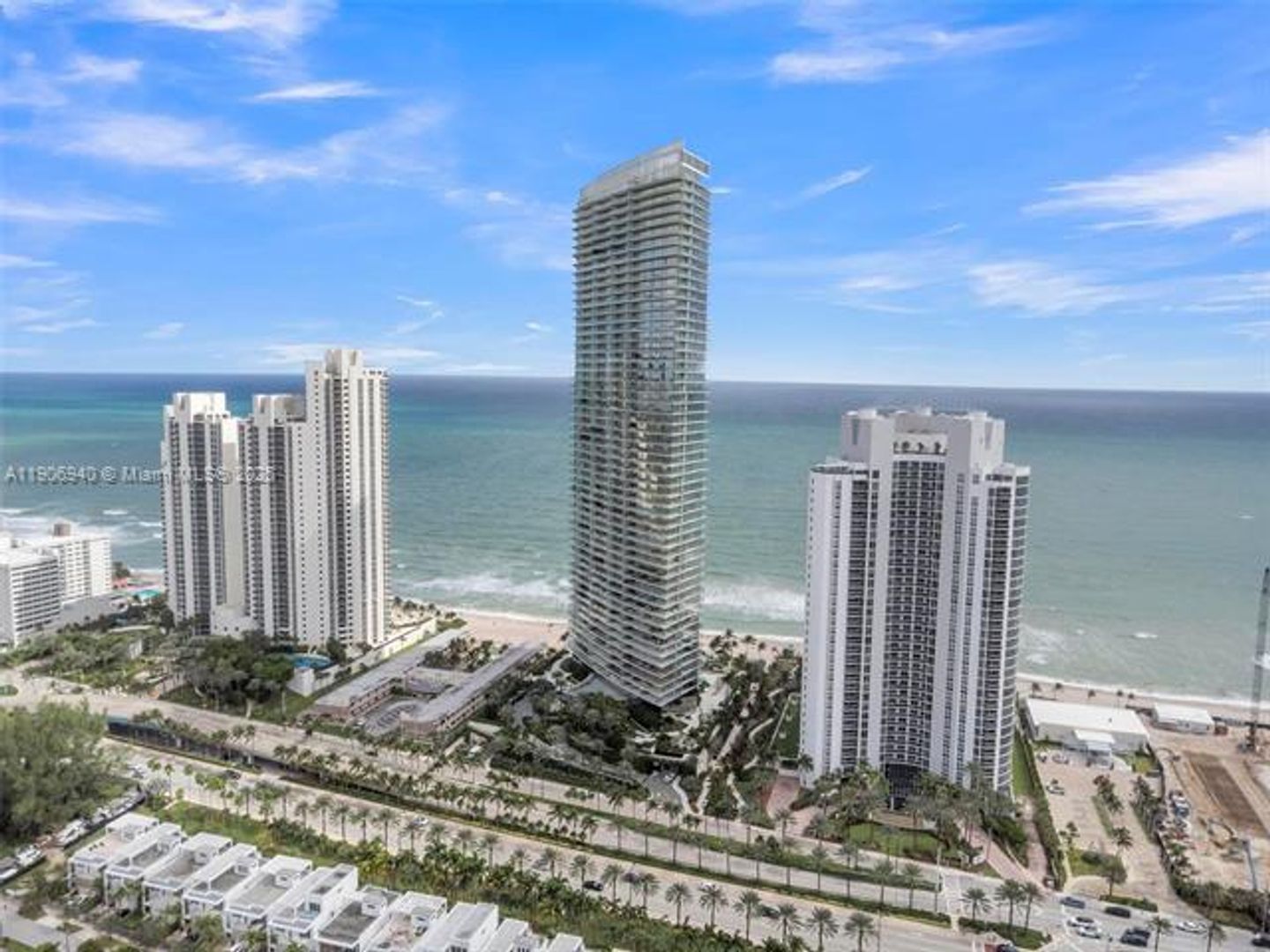SUNNY ISLES BEACH Apartment: 18975 Collins Ave appt 3901