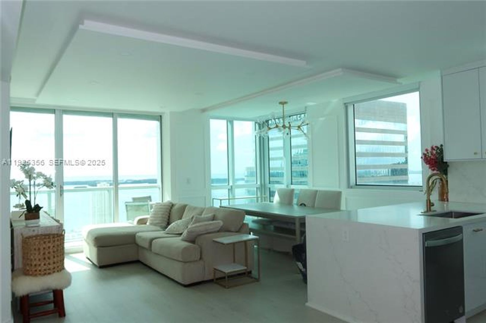 MIAMI Apartment: 500 Brickell Ave unit 3902