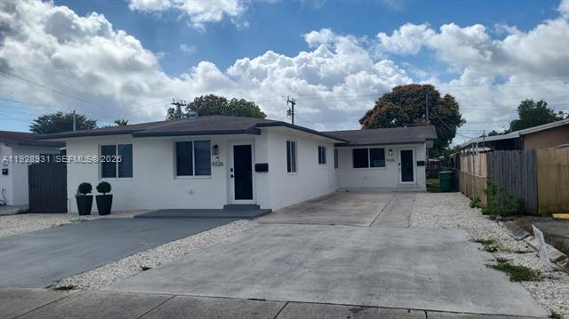 MIAMI House: 9228 SW 37th St # 9228