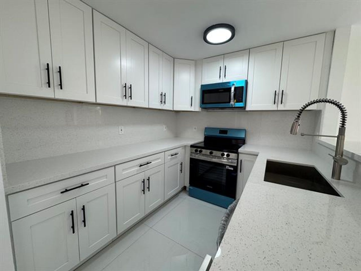 Davie House: 4421 SW 72nd Ter # 4421