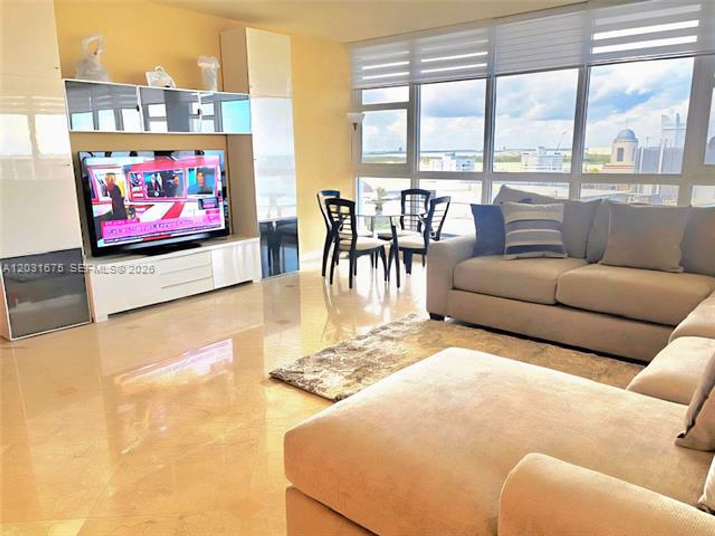 Miami Beach Condo: 100 Lincoln Rd # PH4