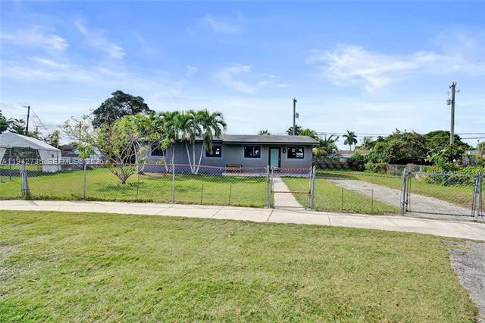HOMESTEAD House: 28640 SW 146th Ave #0