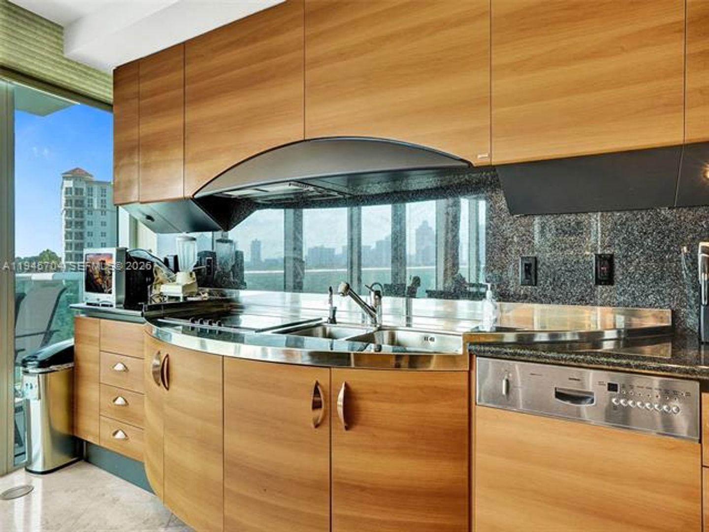 Aventura Condo: 19955 NE 38th Ct cu-901