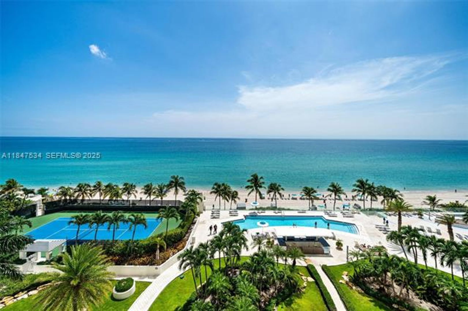 Sunny Isles Beach Apartment: 19111 Collins Ave # 704