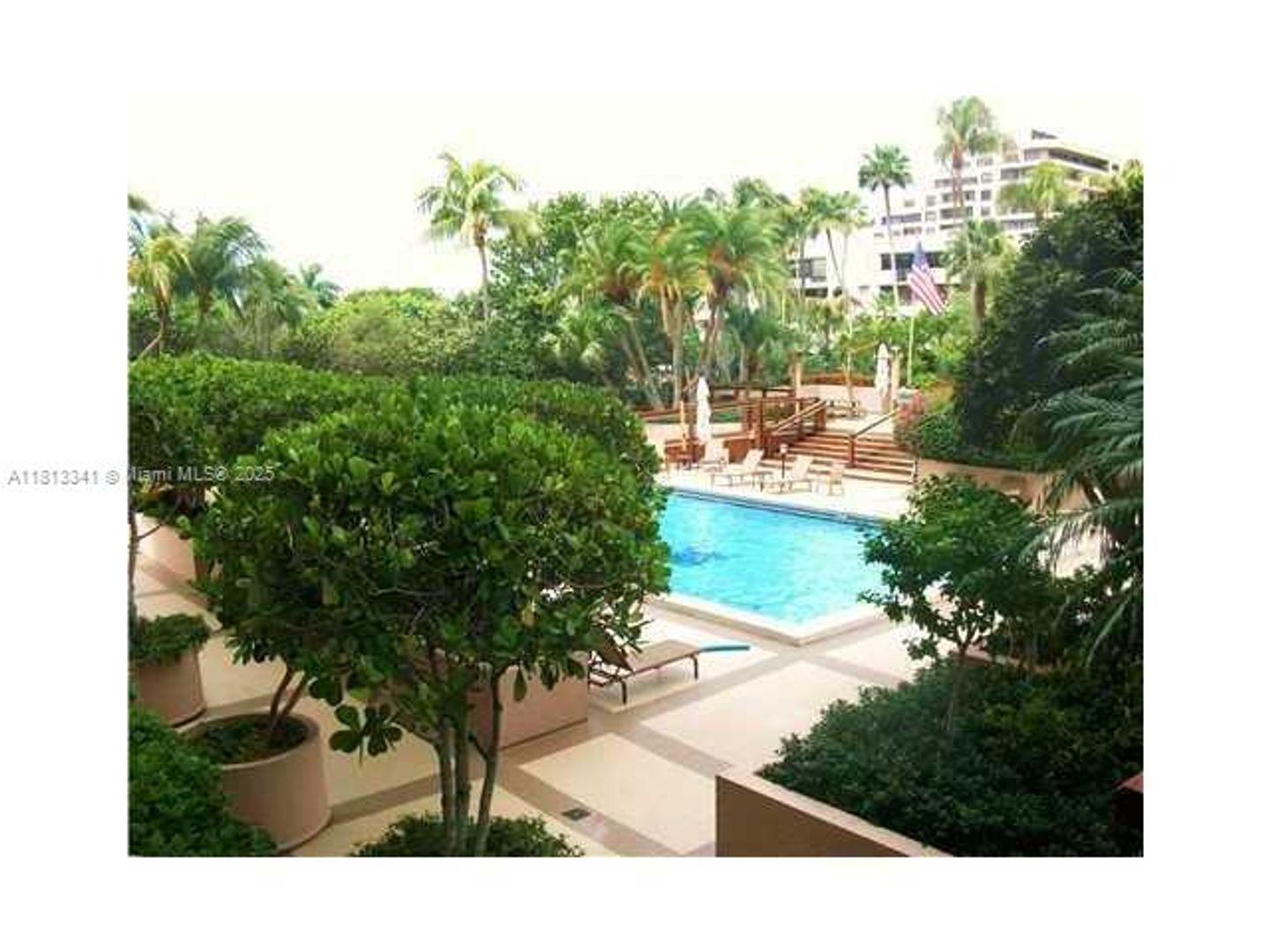 KEY BISCAYNE Apartment: 251 Crandon Blvd unit 335