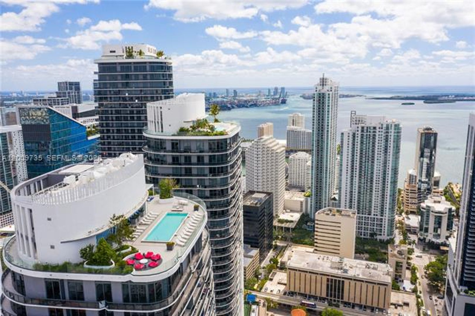 MIAMI Apartment: 45 SW 9th St # 1508