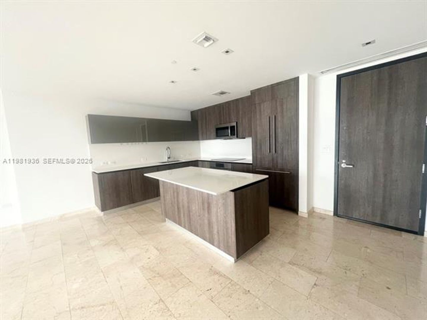 Miami Condo: 68 SE 6th St cu-3510