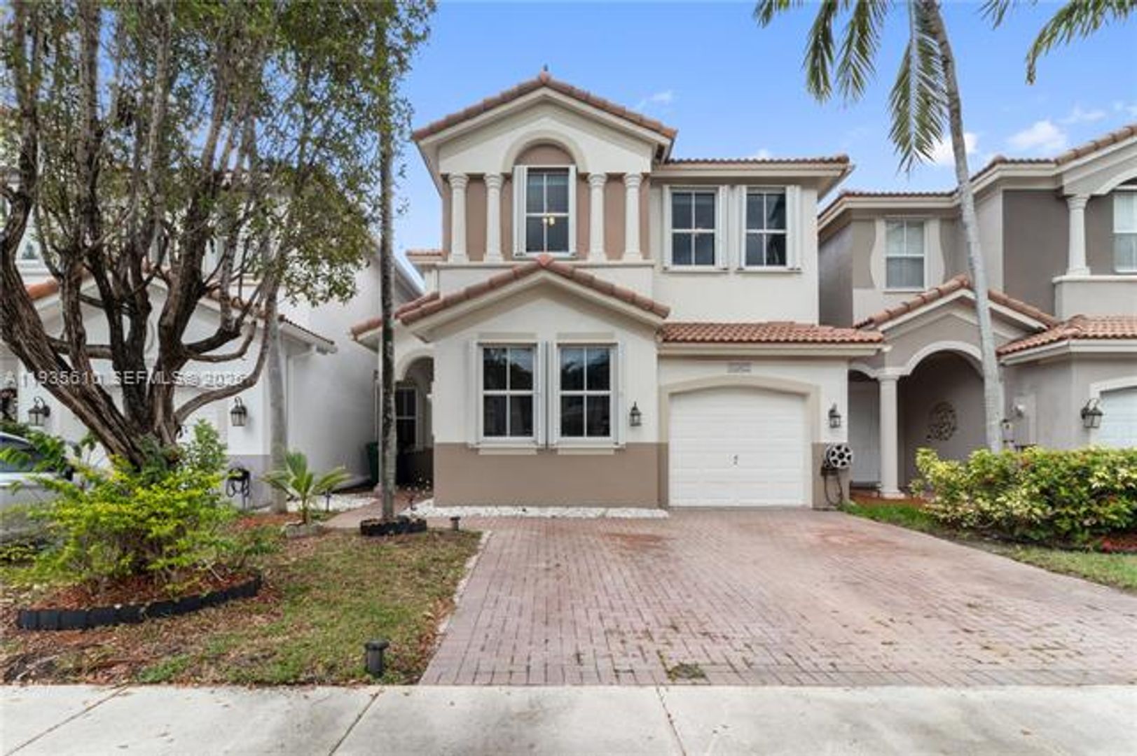 DORAL House: 8562 NW 108th Ave # 0