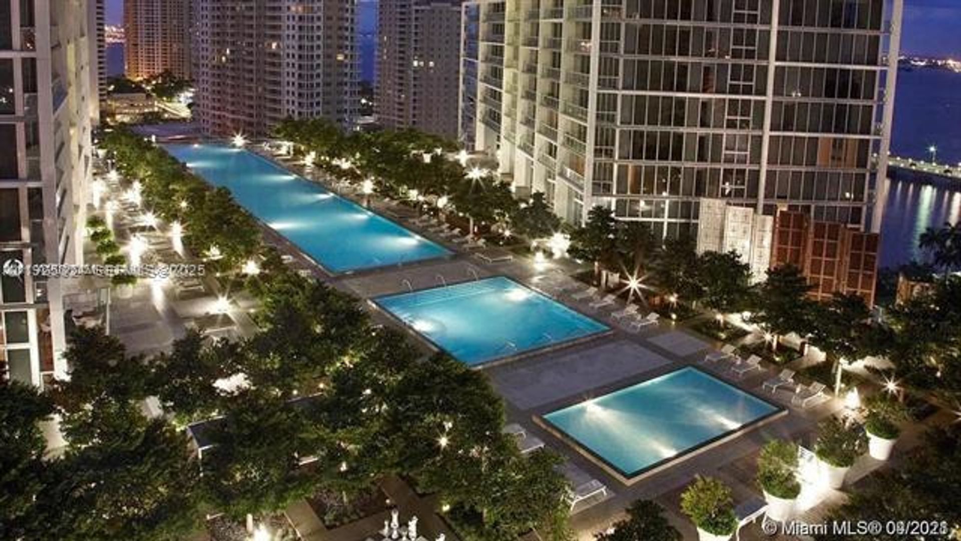 MIAMI Apartment: 495 Brickell Ave unit 3304