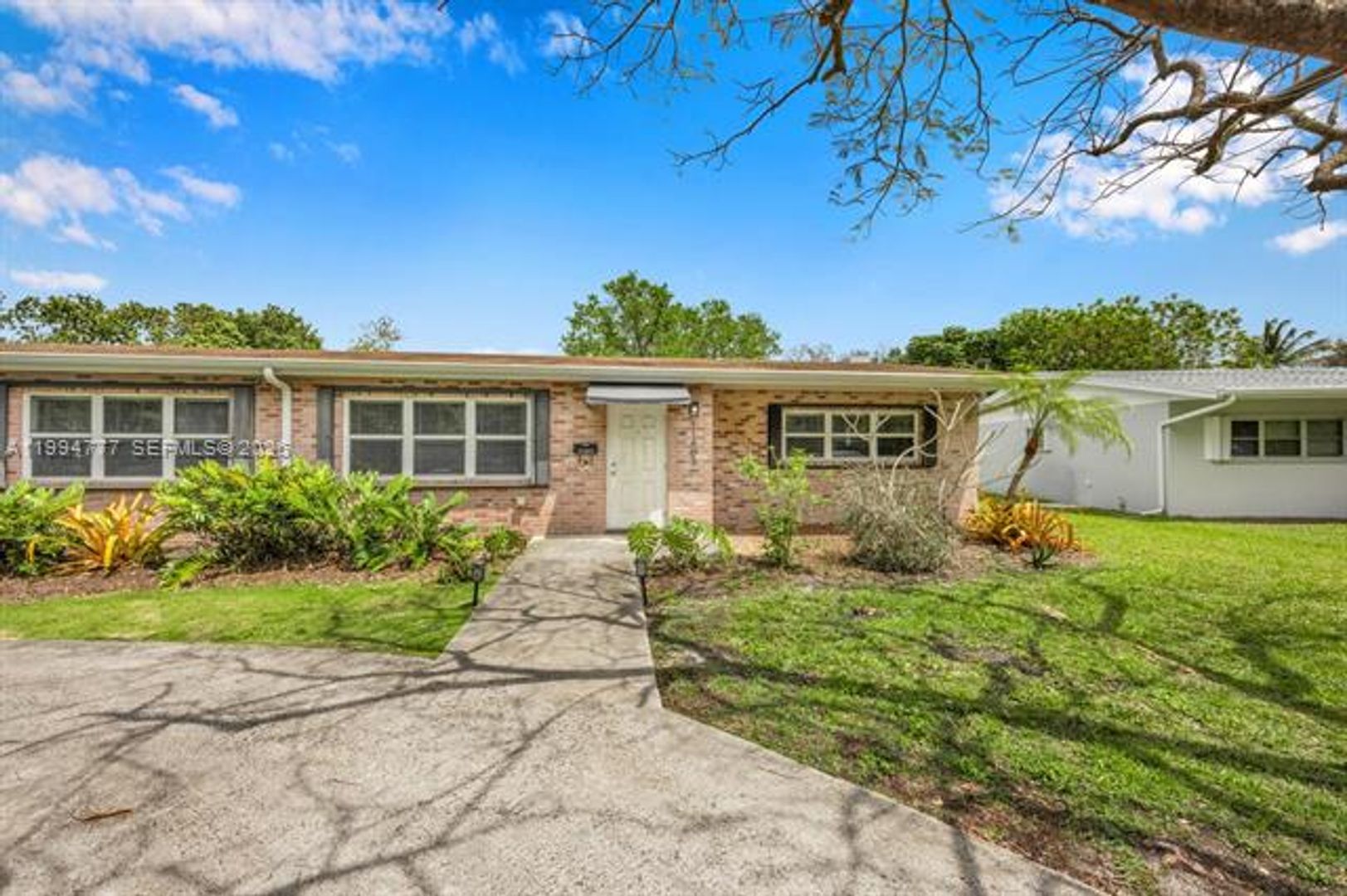 PINECREST Apartment: 11401 SW 81st Rd