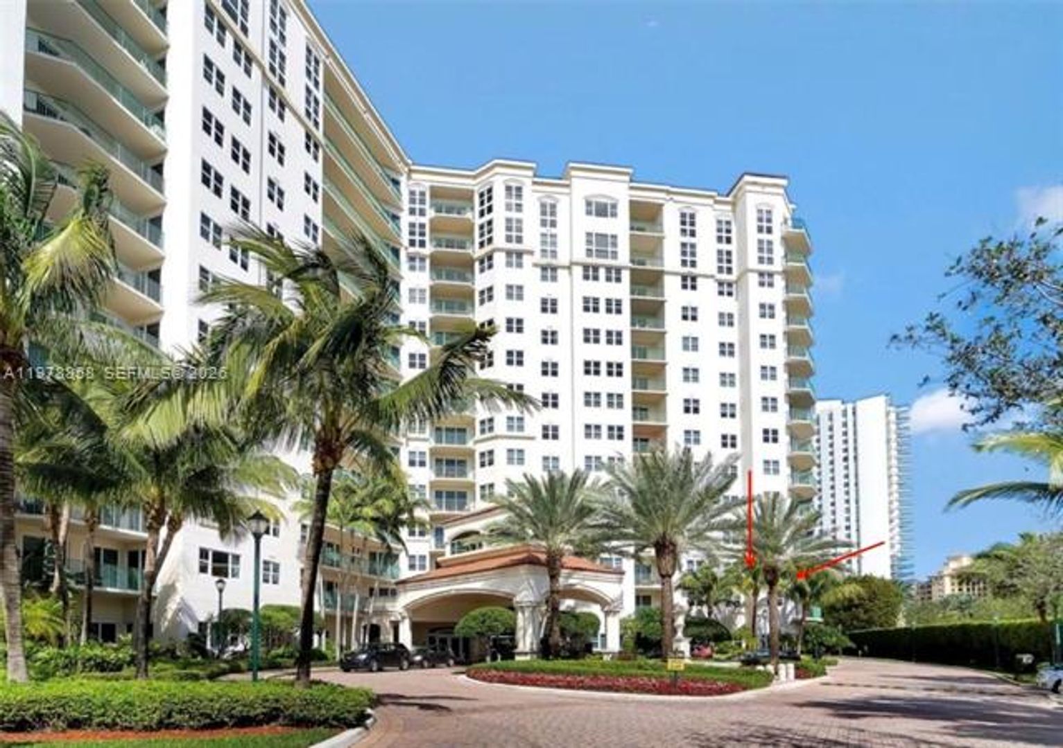 AVENTURA Apartment: 20000 E Country Club Dr # 311