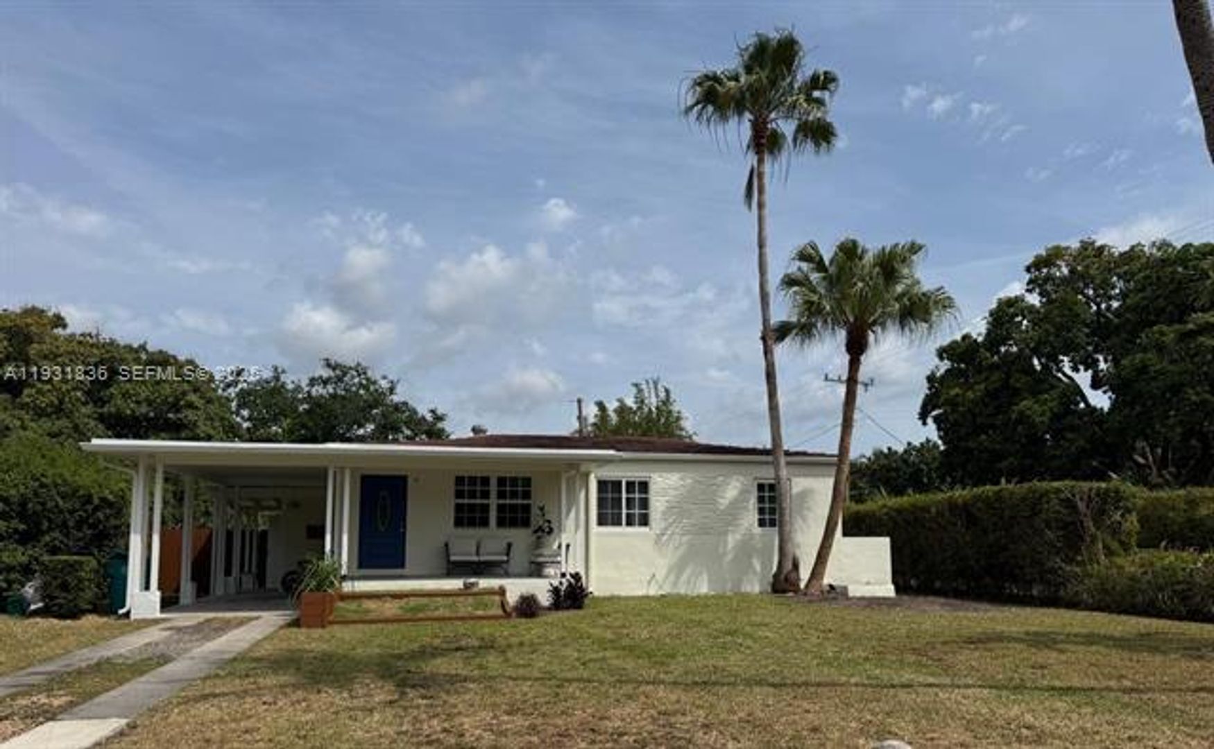 BISCAYNE PARK House: 1075 NE 120th St #0