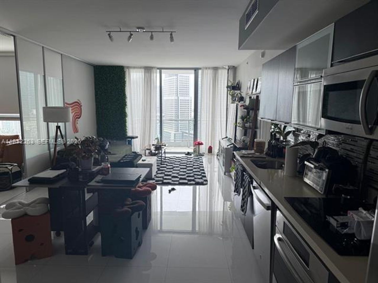MIAMI Apartment: 90 SW 3rd St # 3203