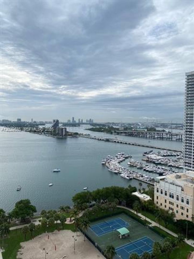 Miami Condo: 488 NE 18th St # 2110
