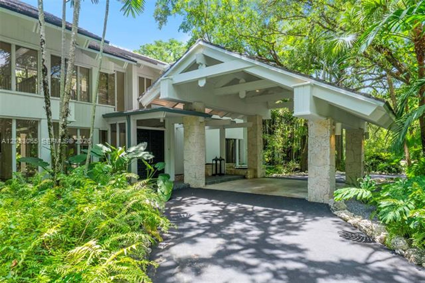 Coral Gables House: 5600 Oakwood Ln # 5600