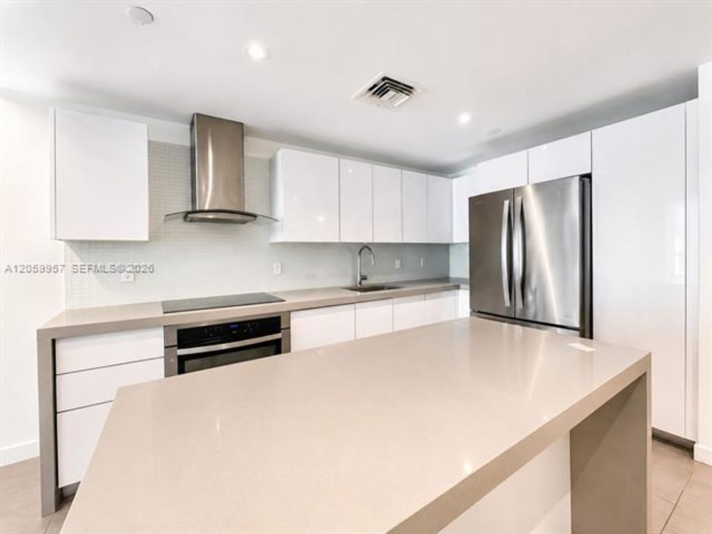 Miami Condo: 1600 NE 1st Ave cu-2401