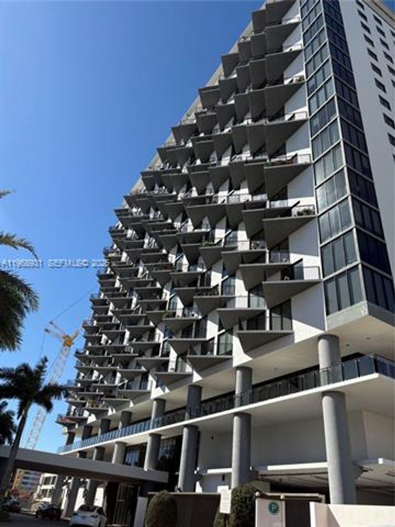 Doral Condo: 5252 NW 85th Ave # 602