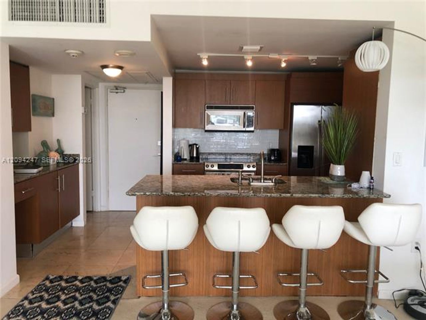 Bal Harbour Condo: 10275 Collins Ave cu-427
