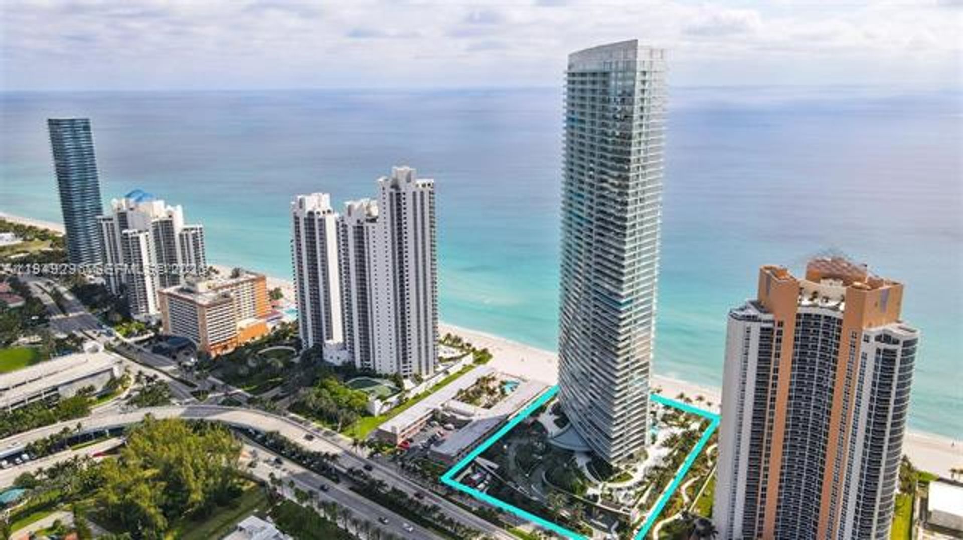 SUNNY ISLES BEACH Apartment: 18975 Collins Ave appt 2205