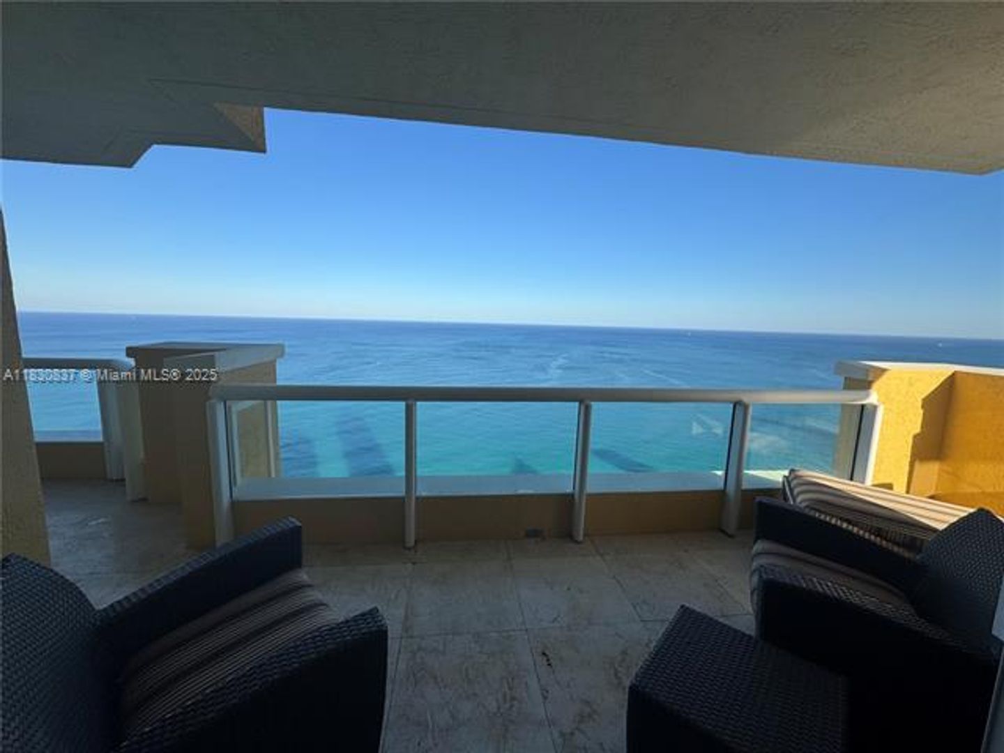 SUNNY ISLES BEACH Apartment: 17875 Collins Ave appt  4306
