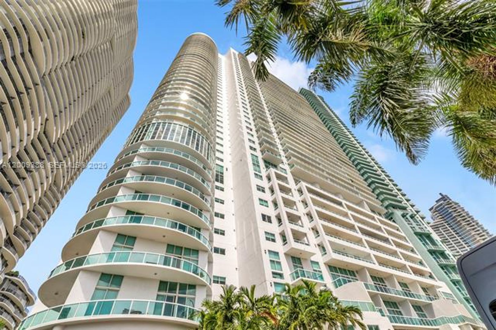 Miami Condo: 1800 N Bayshore Dr # 4208