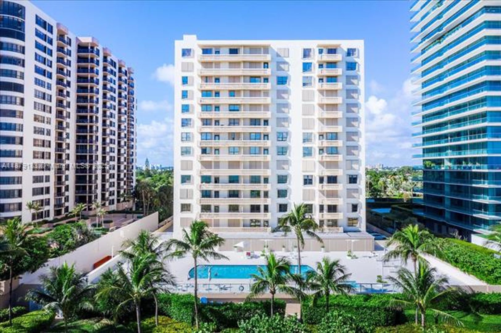 BAL HARBOUR Apartment: 10185 Collins Ave appt 917